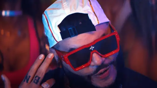 Qué es la ‘hookah’ que piden Farruko y Víctor Cárdenas en ‘El incomprendido’