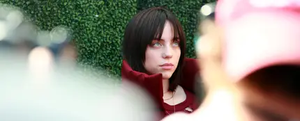 Una actriz de cine adulto culpa a los padres de Billie Eilish de su trauma con el porno Una actriz de cine adulto culpa a los padres de Billie Eilish de su trauma con el porno