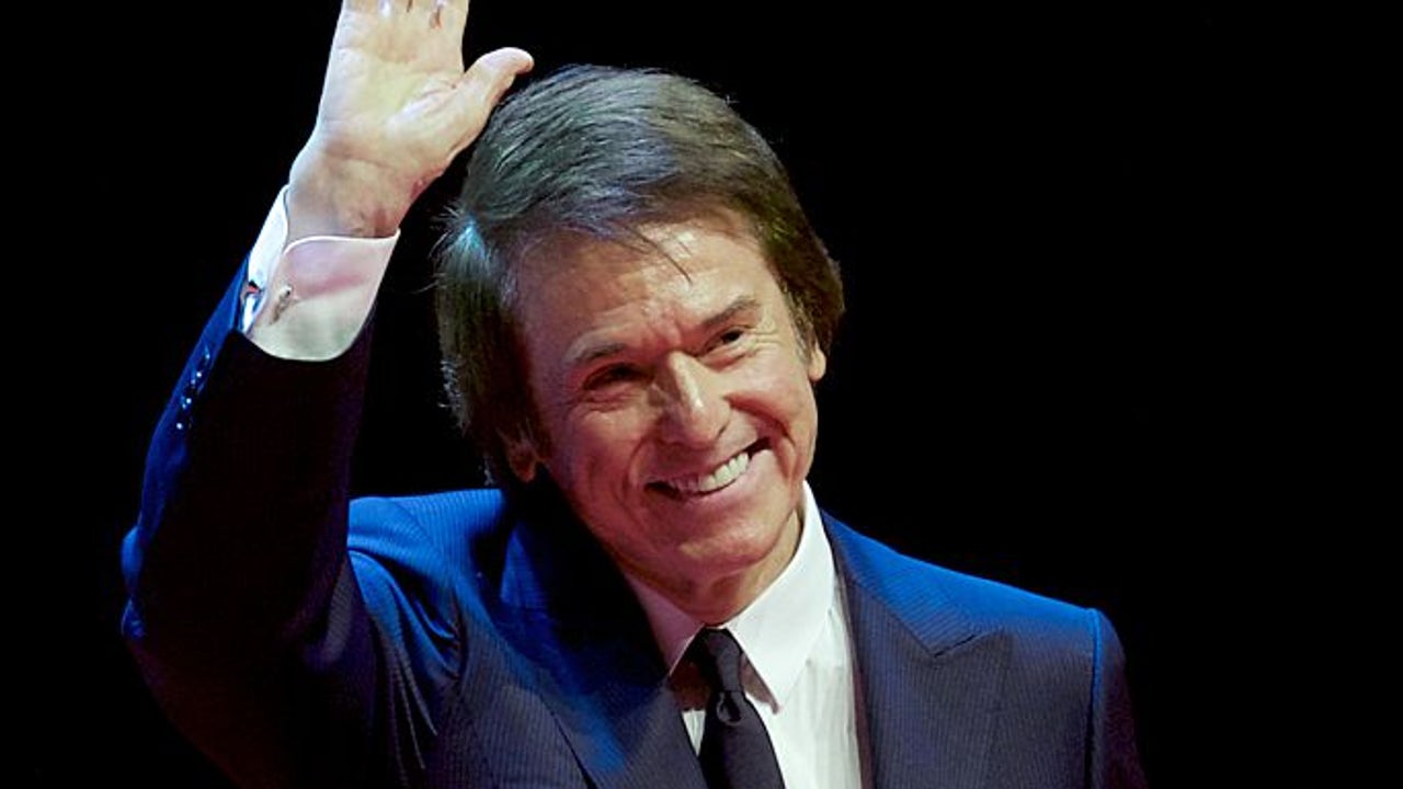 La familia de Raphael: su mujer Natalia Figueroa, sus tres hijos, sus ocho  nietos y su exconsuegro José Bono | Europa FM