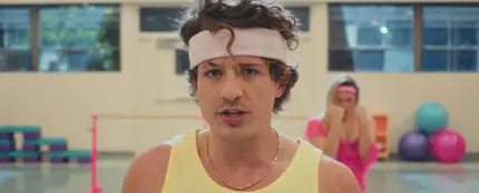 Charlie Puth, en el videoclip de ‘Light Switch' Charlie Puth, en el videoclip de ‘Light Switch'