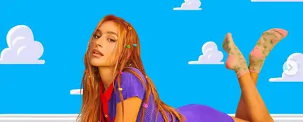 Belén Aguilera deja atrás a 'la chica del piano' con su segundo álbum, 'SUPERPOP' Belén Aguilera deja atrás a 'la chica del piano' con su segundo álbum, 'SUPERPOP'