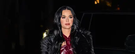 La española detrás de los pendientes test de antígenos de Katy Perry La española detrás de los pendientes test de antígenos de Katy Perry