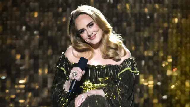 Adele arrasa en los Brit Awards 2022