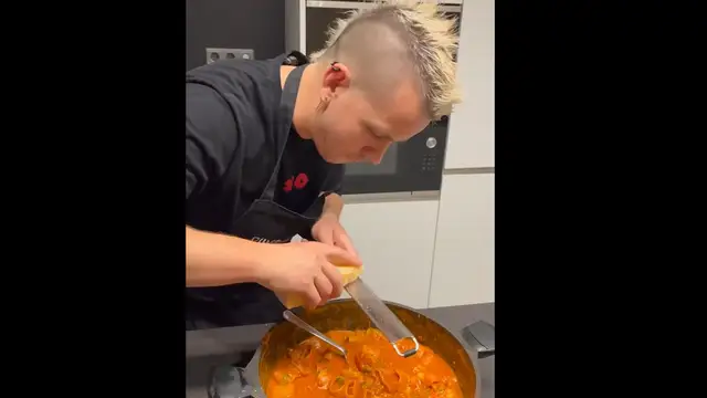 El polémico consejo de Dabiz Muñoz de por qué deberías cocer la pasta con aceite de oliva en contra de las recetas italianas