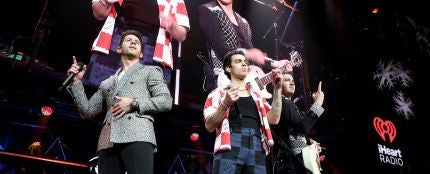 Los Jonas Brothers durante una actuación