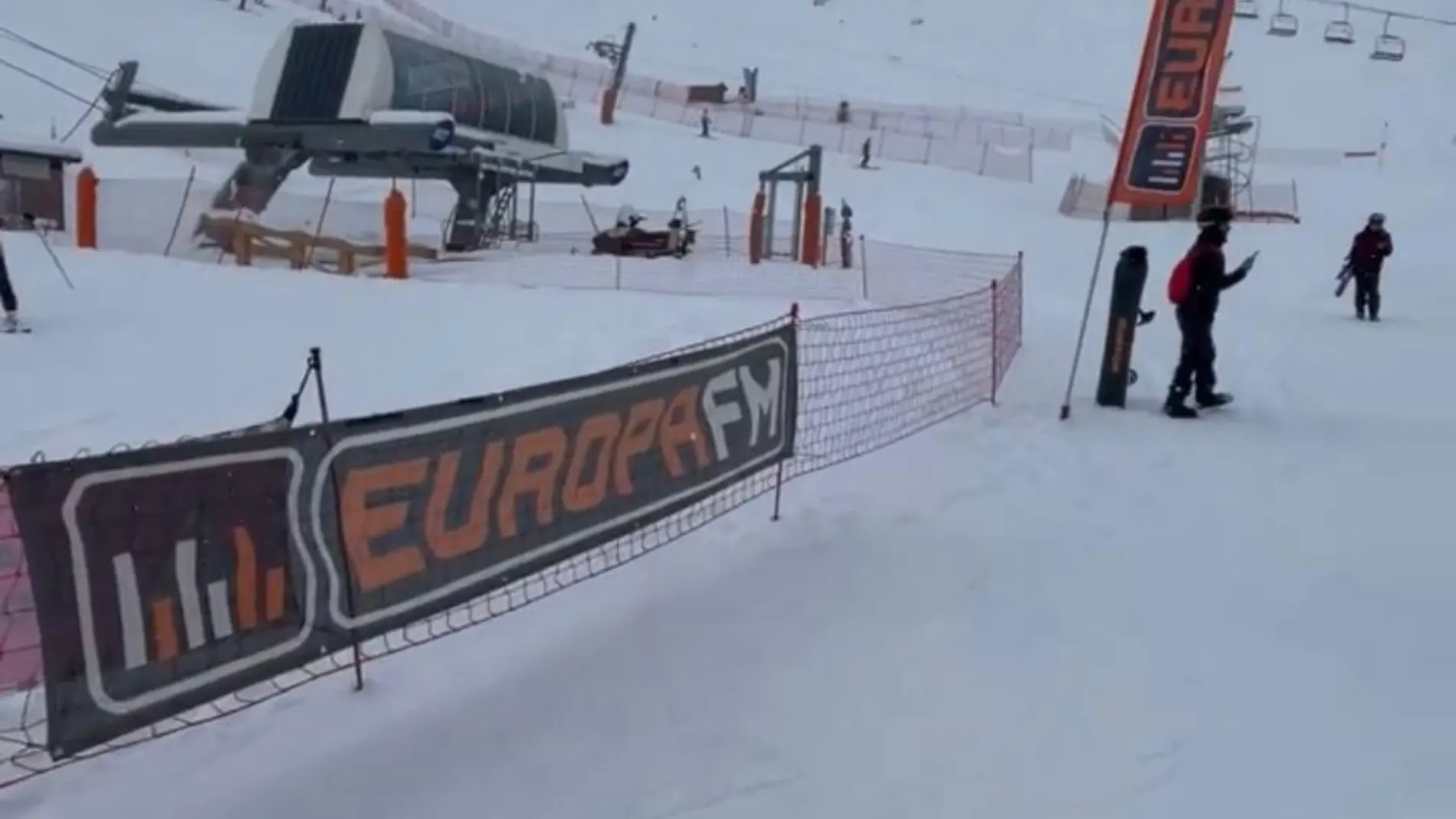 Así ha sido la esquiada de Europa FM, un fin de semana lleno de nieve y música