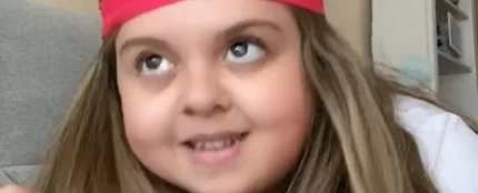 Lala Chus imita a Rosalía con su divertido 'Abcdefg' milenial Lala Chus imita a Rosalía con su divertido 'Abcdefg' milenial