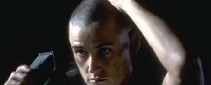 La actriz Demi Moore en la película 'La teniente O'Neil' La actriz Demi Moore en la película 'La teniente O'Neil'