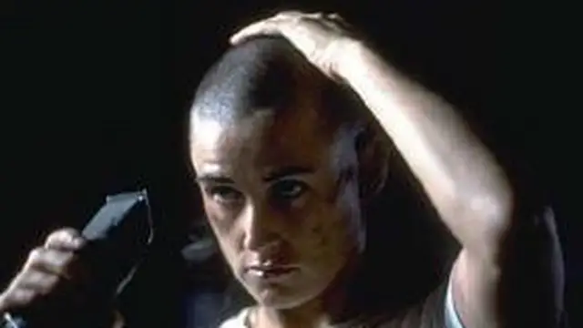 La actriz Demi Moore en la película 'La teniente O'Neil'