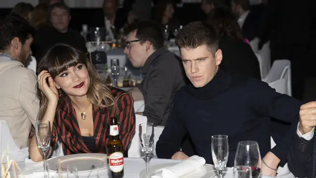 Aitana y Miguel Bernardeau, pillados rodando su serie 'La Última' en las calles de Madrid
