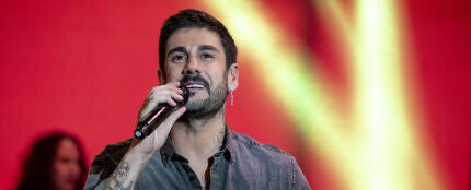 Melendi la lía en un hotel de Barcelona con una fiesta que “se le fue de la manos”