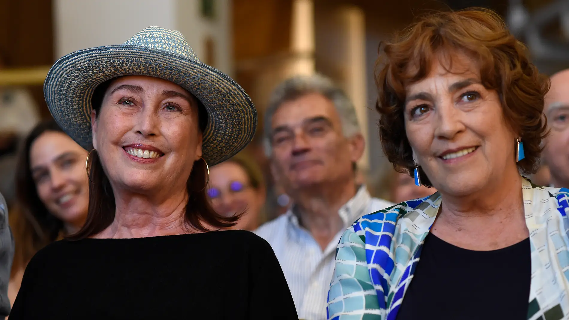 Carmen Maura y Verónica Forqué, en la presentación del libro 'Memorias de un calvo' en 2017