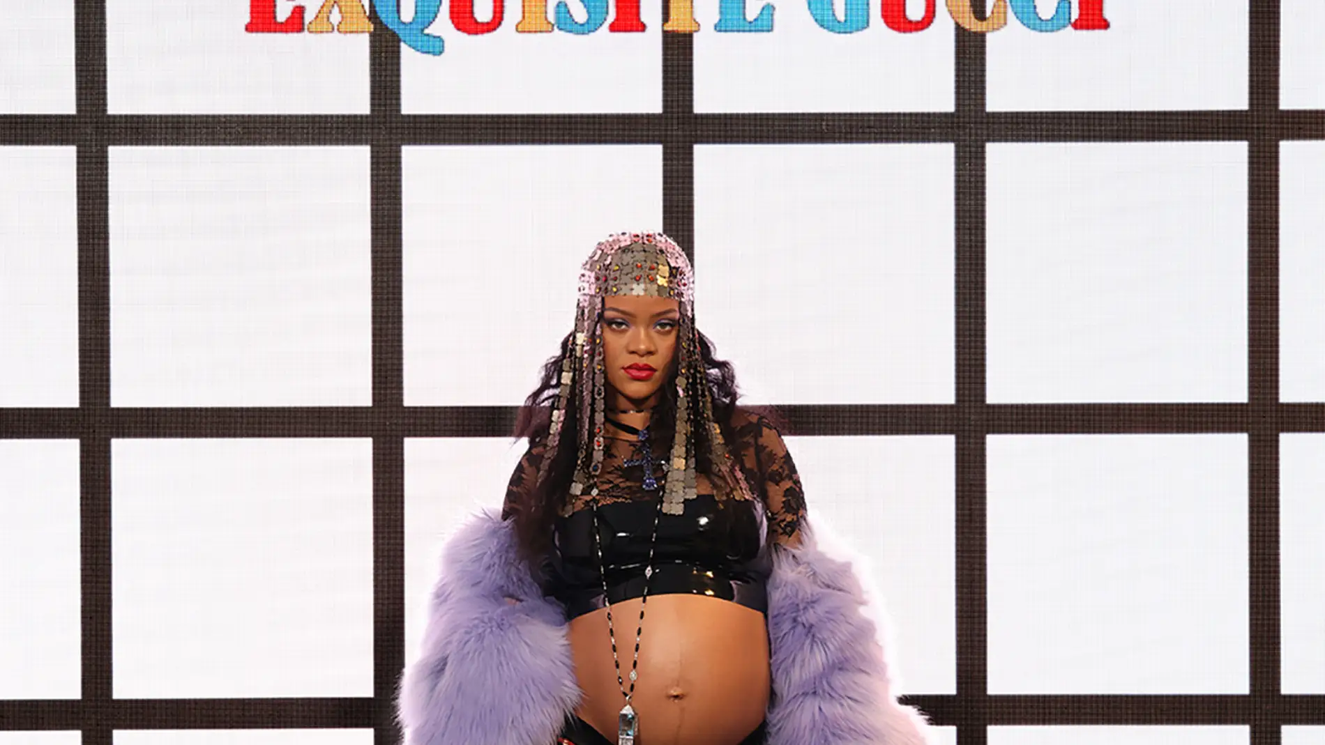 Rihanna, embarazada de su primer hijo