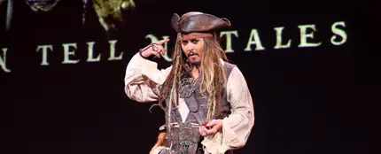 Johnny Depp interpretando a Jack Sparrow Johnny Depp interpretando a Jack Sparrow
