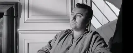 Sam Smith en el vídeo de 'Love me more' Sam Smith en el vídeo de 'Love me more'