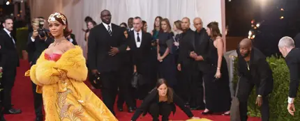 Rihanna Met Gala 2015 Rihanna Met Gala 2015