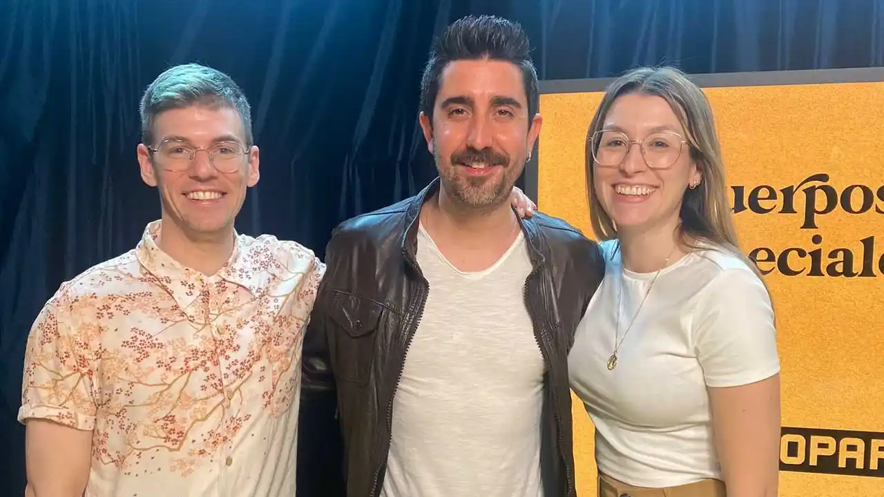 Álex Ubago visita 'Cuerpos especiales' Álex Ubago visita 'Cuerpos especiales'