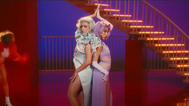 Camila Cabello y María Becerra protagonistas de un concierto interplanetario con 'Hasta Los Dientes'