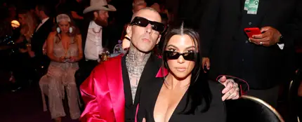 Travis barker y Kourtney Kardashian Travis barker y Kourtney Kardashian