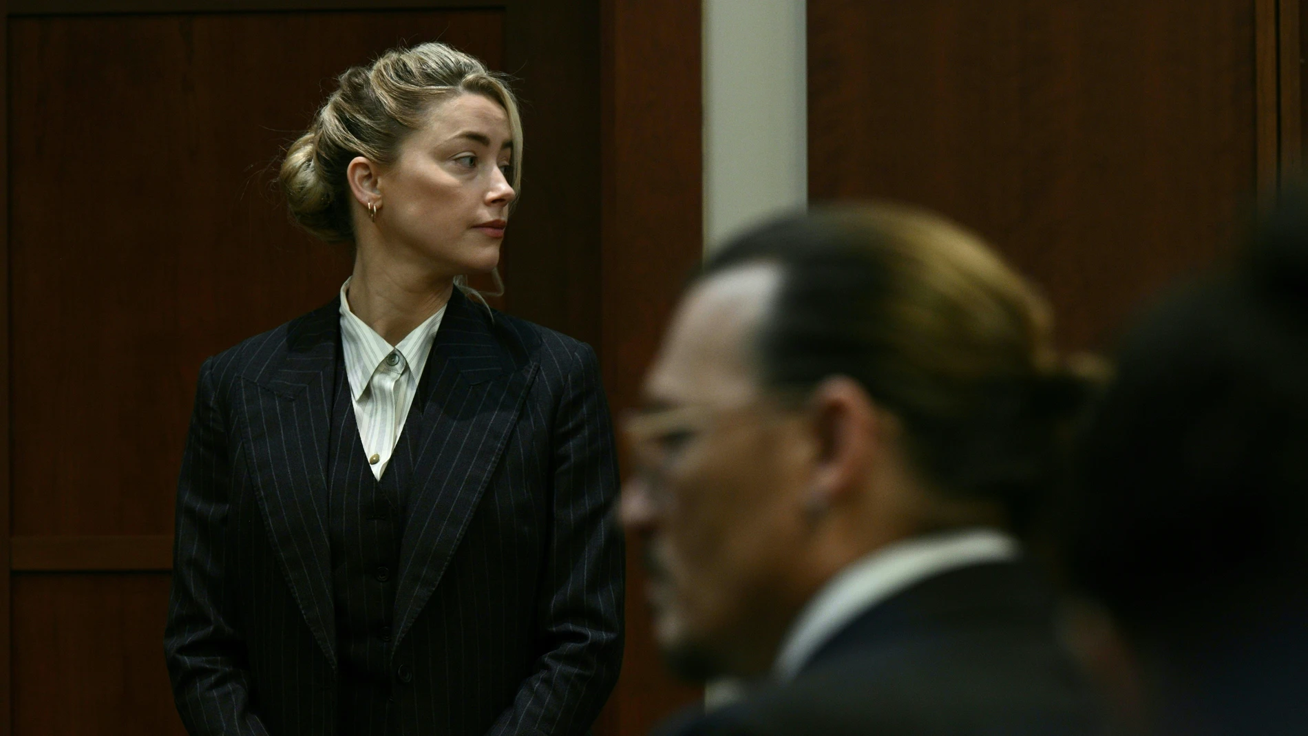 Amber Heard y Johnny Depp durante su juicio