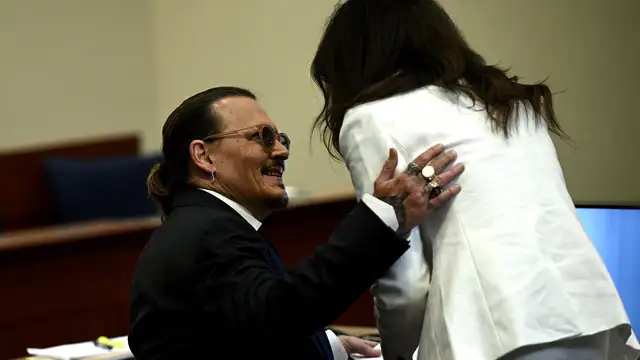 Johnny Depp, con su abogada Camille Vasquez