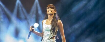 Las pistas que confirmar&iacute;an que Aitana sacar&aacute; una versi&oacute;n en castellano de 'Farfalle' de Sangiovanni, quinta en San Remo 