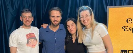 Alauda Ruiz de Azua, directora de Cinco Lobitos, visita Cuerpos especiales Alauda Ruiz de Azua, directora de Cinco Lobitos, visita Cuerpos especiales