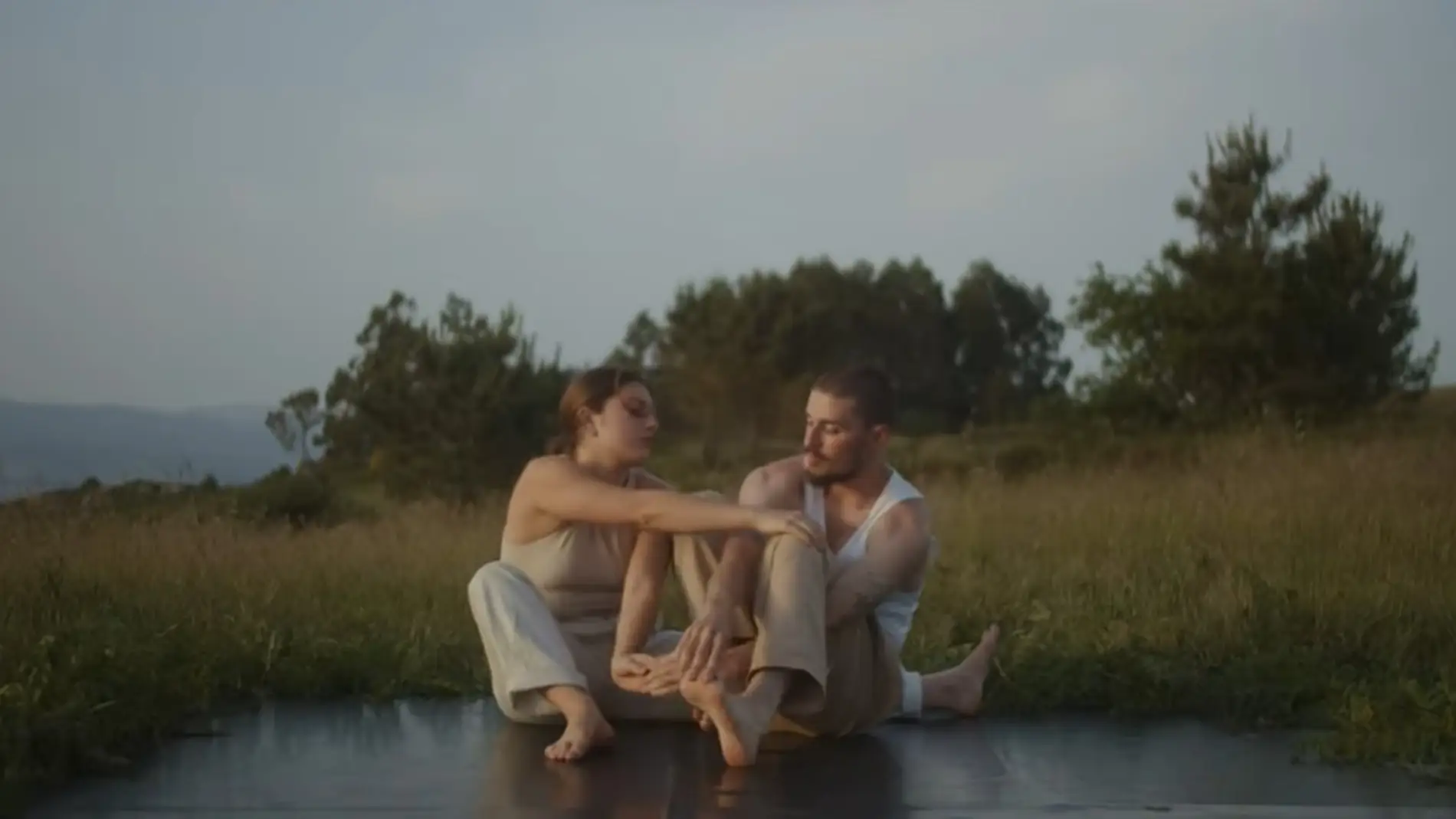 Una imagen del videoclip 'Desidia' de Tanxugueiras
