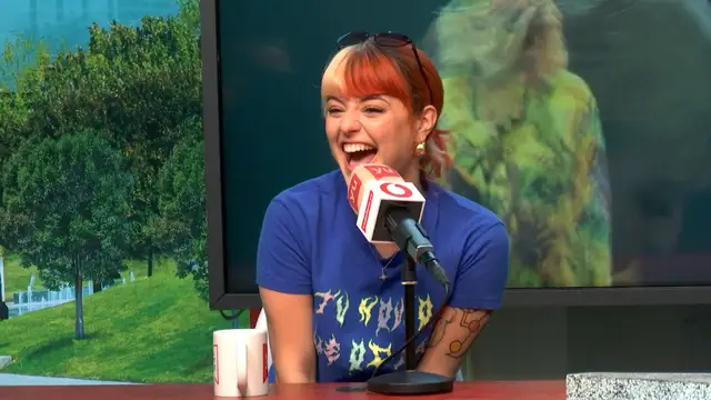 Alba Reche: "No hay nada más honesto que escribir a las once de la noche en tu cama antes de ir a dormir"