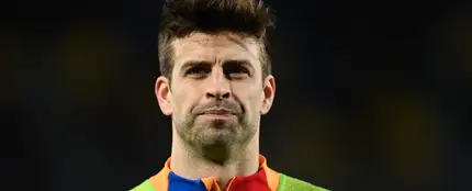 Piqué y una desconocida mujer rubia: la historia de su pillada durante su viaje a Estocolmo Piqué y una desconocida mujer rubia: la historia de su pillada durante su viaje a Estocolmo