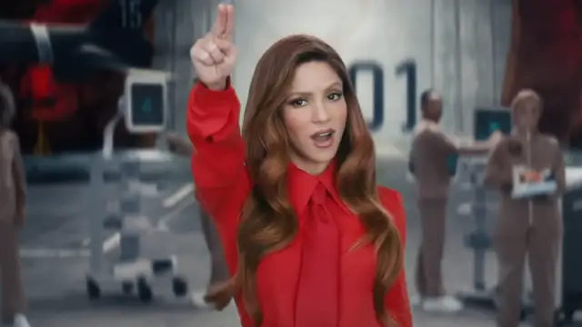 LShakira en el vídeo de 'Don't you worry'