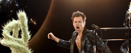 Harry Styles, durante su actuación en los Grammy 2022
