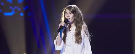 ¡Una voz sublime! Roberta Fauteck ilumina el plató cantando ‘Lovin’ you’ en los Asaltos ¡Una voz sublime! Roberta Fauteck ilumina el plató cantando ‘Lovin’ you’ en los Asaltos