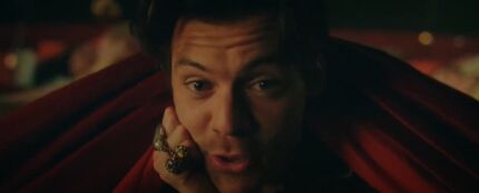 Harry Styles te invita a su fiesta de pijamas con el videoclip de 'Late Night Talking' 