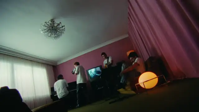 'Valen más': La canción de Morat que te abrirá los ojos y te tocará el corazón