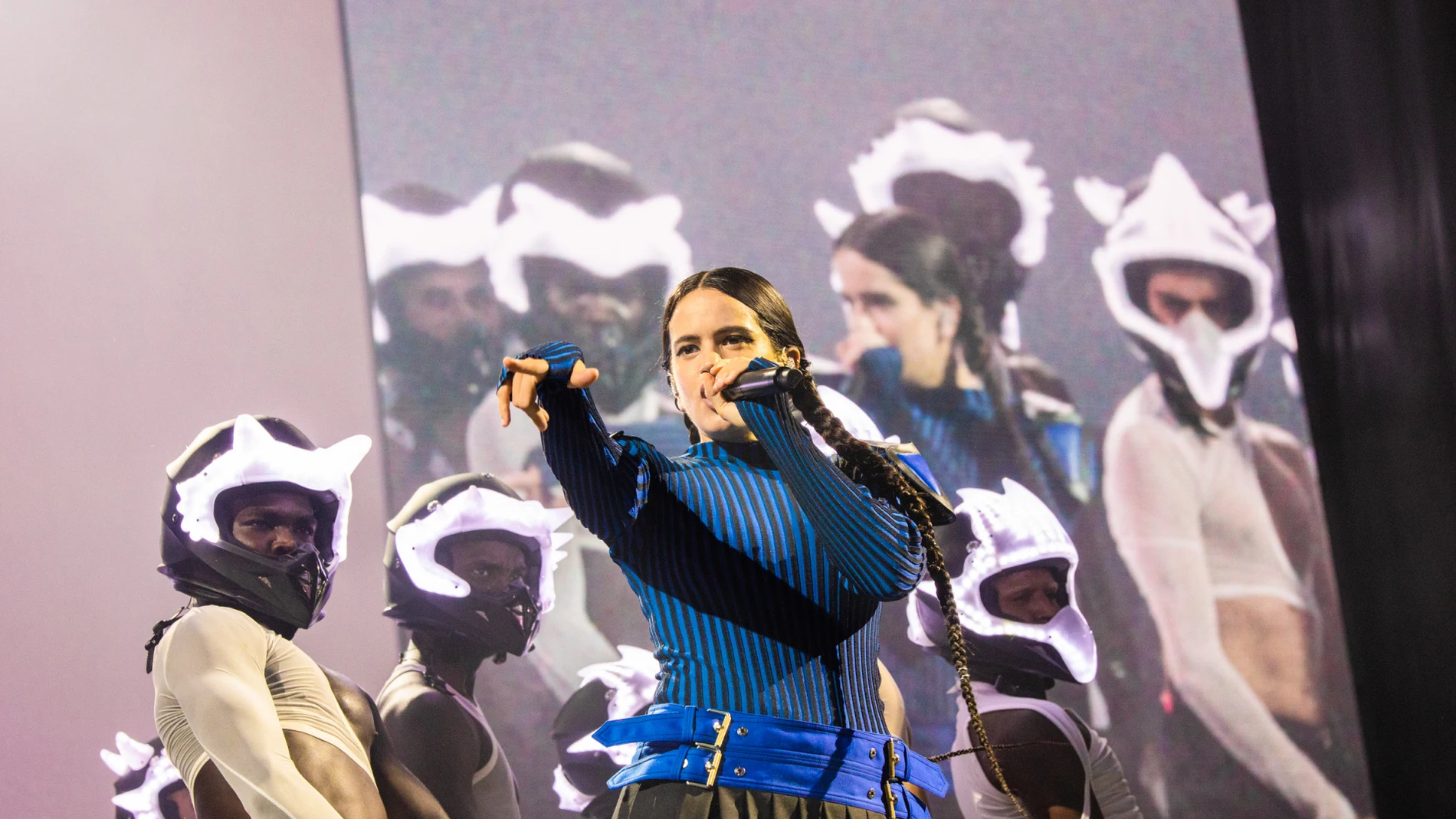 La letra de 'Dinero y Libertad', canción inédita del Motomami Tour de Rosalía