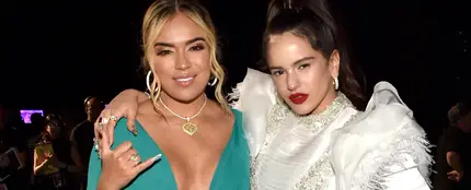 Karol G y Rosalía en los Premios Grammy 2018 Karol G y Rosalía en los Premios Grammy 2018