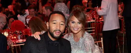 Chrissy Teigen, pareja de John Legend, ha anunciado que está embarazada dos años después de sufrir un aborto natural Chrissy Teigen, pareja de John Legend, ha anunciado que está embarazada dos años después de sufrir un aborto natural