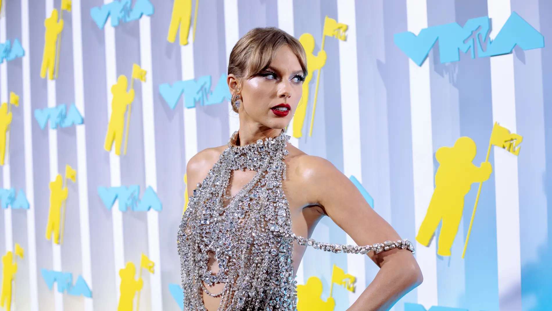Taylor Swift, en la alfombra roja de los MTV VMS's 2022.