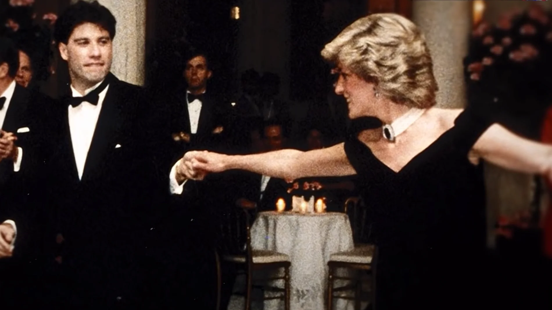 El día que Lady Di arrasó al bailar junto a John Travolta en la Casa Blanca 