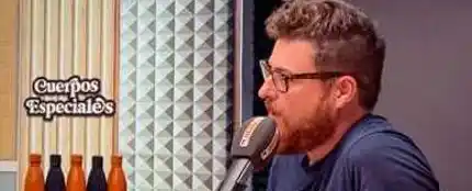 Dani Piqueras, en su sección 'Noticulones' de 'Cuerpos especiales'. Dani Piqueras, en su sección 'Noticulones' de 'Cuerpos especiales'.