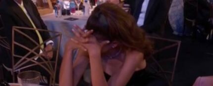 La reacción de Zendaya en los Emmy tras escuchar la broma sobre Leonardo DiCaprio.