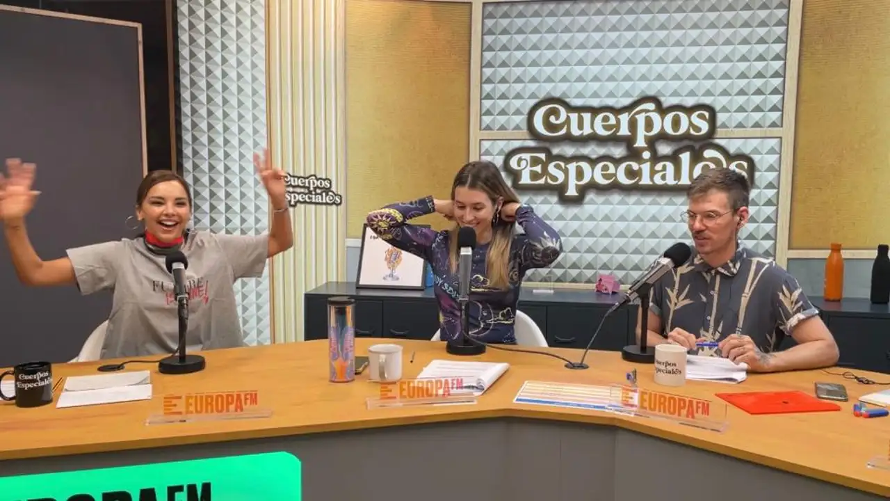 Chenoa con Eva Soriano e Iggy Rubín en 'Cuerpos especiales'. Chenoa con Eva Soriano e Iggy Rubín en 'Cuerpos especiales'.