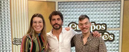 Paco León con Eva Soriano e Iggy Rubín en 'Cuerpos especiales' Paco León con Eva Soriano e Iggy Rubín en 'Cuerpos especiales'