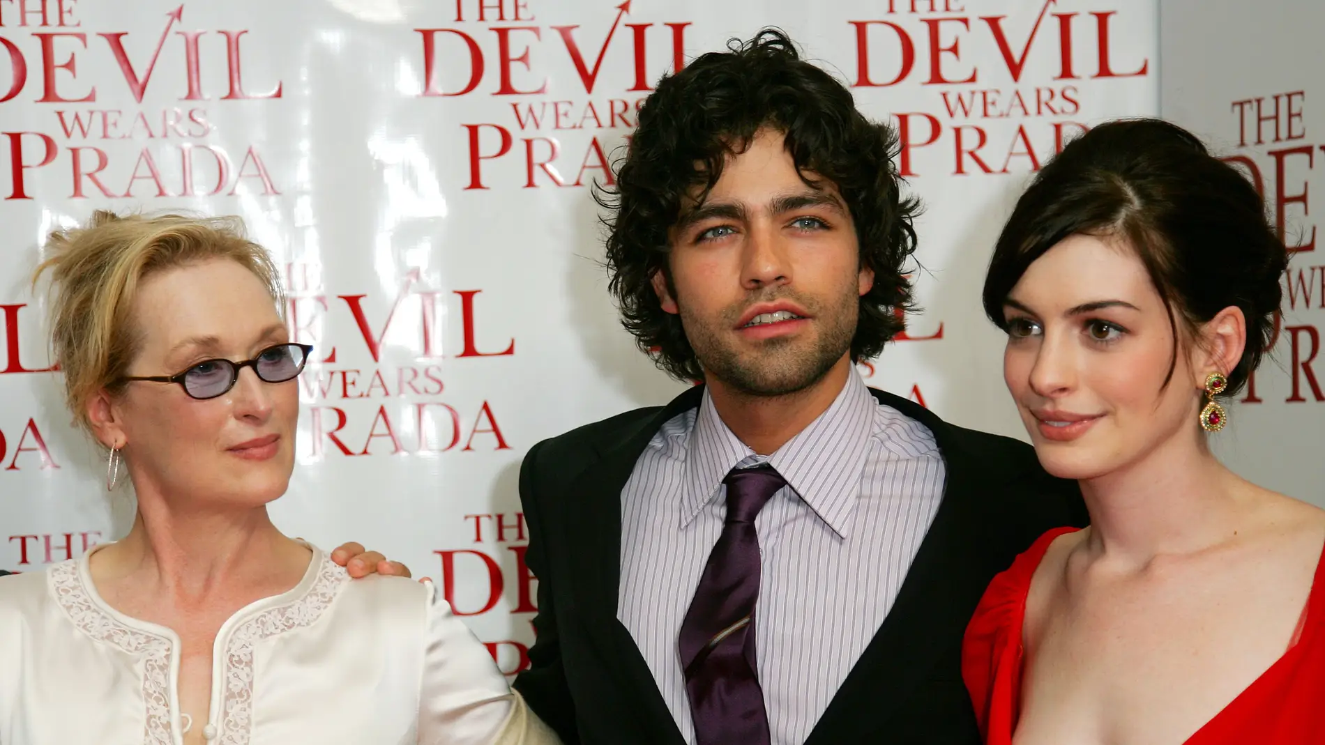 Anne Hathaway se pronuncia 16 años después sobre el verdadero enemigo en 'El diablo viste de Prada'