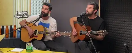 Seijas regalan a Eva Soriano un mix de canciones de 'Los Simpson' por el Día Mundial de la Animación Seijas regalan a Eva Soriano un mix de canciones de 'Los Simpson' por el Día Mundial de la Animación
