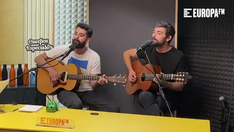 Seijas regalan a Eva Soriano un mix de canciones de 'Los Simpson' por el Día Mundial de la Animación Seijas regalan a Eva Soriano un mix de canciones de 'Los Simpson' por el Día Mundial de la Animación