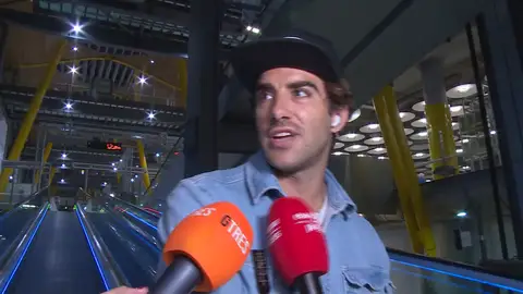 Álvaro de Luna se pronuncia sobre su relación con Laura Escanes: "Soy muy feliz" Álvaro de Luna se pronuncia sobre su relación con Laura Escanes: "Soy muy feliz"