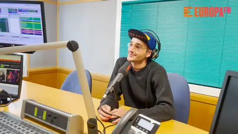 Pol Granch revela en Europa FM cuáles son sus dos canciones favoritas de su nuevo disco 'Amor escupido' Pol Granch revela en Europa FM cuáles son sus dos canciones favoritas de su nuevo disco 'Amor escupido'