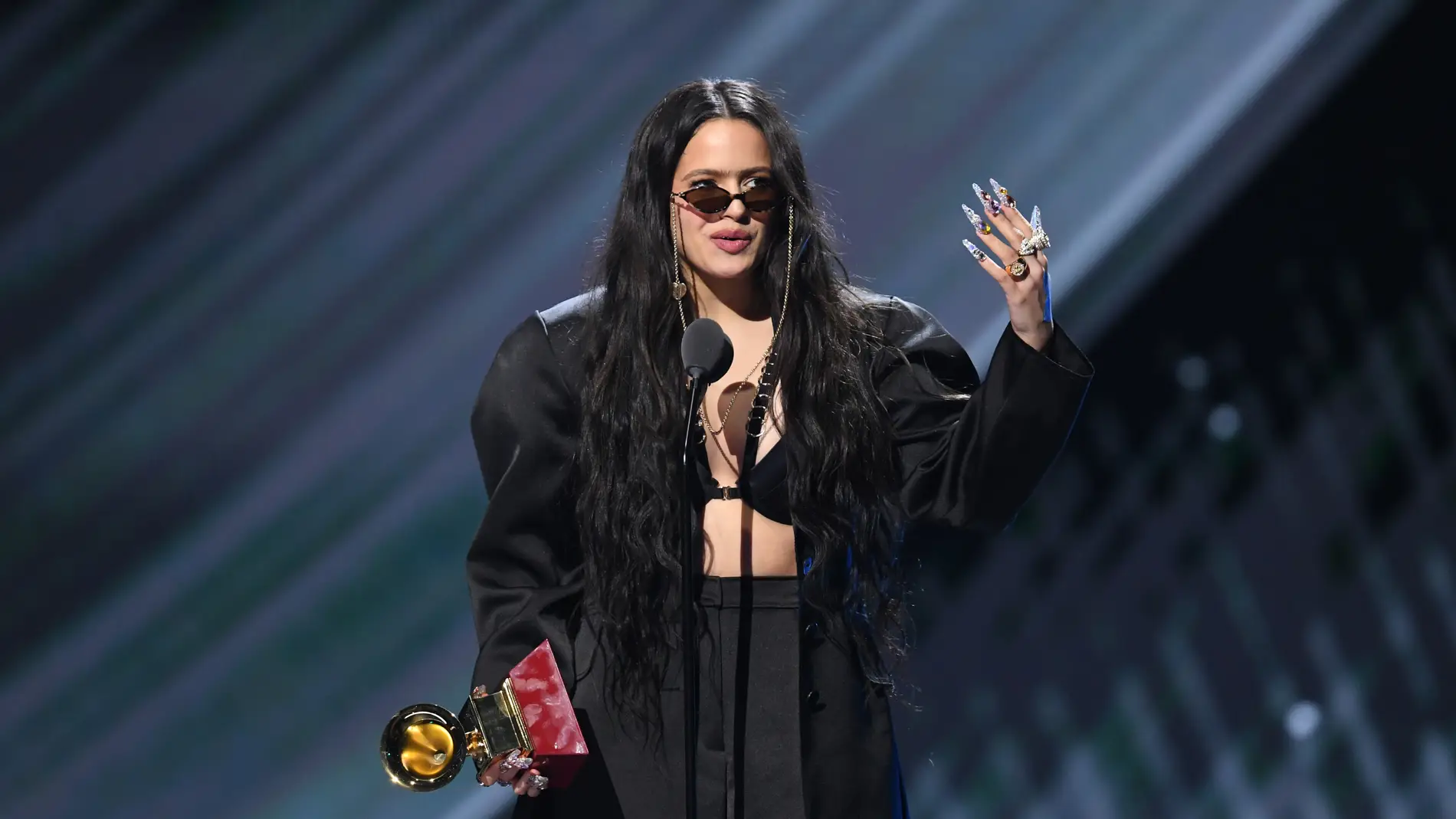 Rosalía en la ceremonia de los Latin Grammy 2019